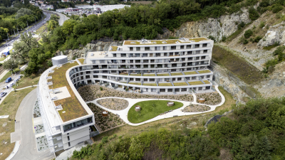 Architektura formovaná lomem