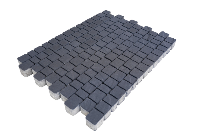 detail Dlažba betonová Ferobet Cubes 70 mm antracit (7,65)