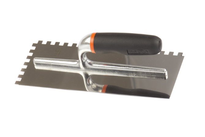 detail Hladítko NEREZ BECCO 28 cm/4zub