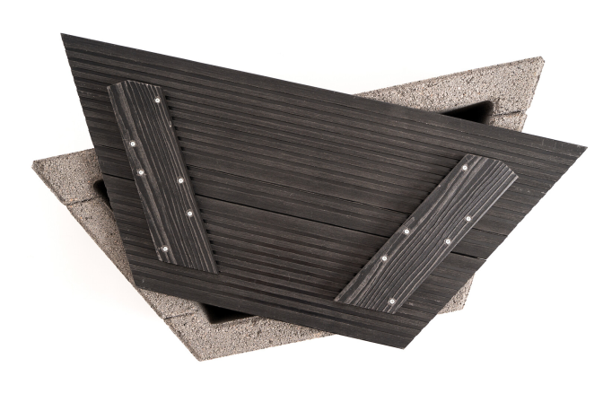 detail Kryt k prvku Liapor Playstone plast plný šedá
