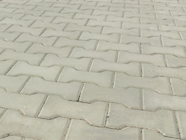 detail Dlažba betonová Semmelrock Íčko 60 mm se zkosenou hranou skladba šedá