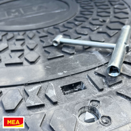 detail Poklop s rámem MEA Eco 600 mm tl. 60 mm kruh kompozit pojízdný zamykatelný A15 kN