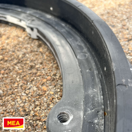 detail Poklop s rámem MEA Eco 600 mm tl. 110 mm kruh kompozit pojízdný zamykatelný D400 kN